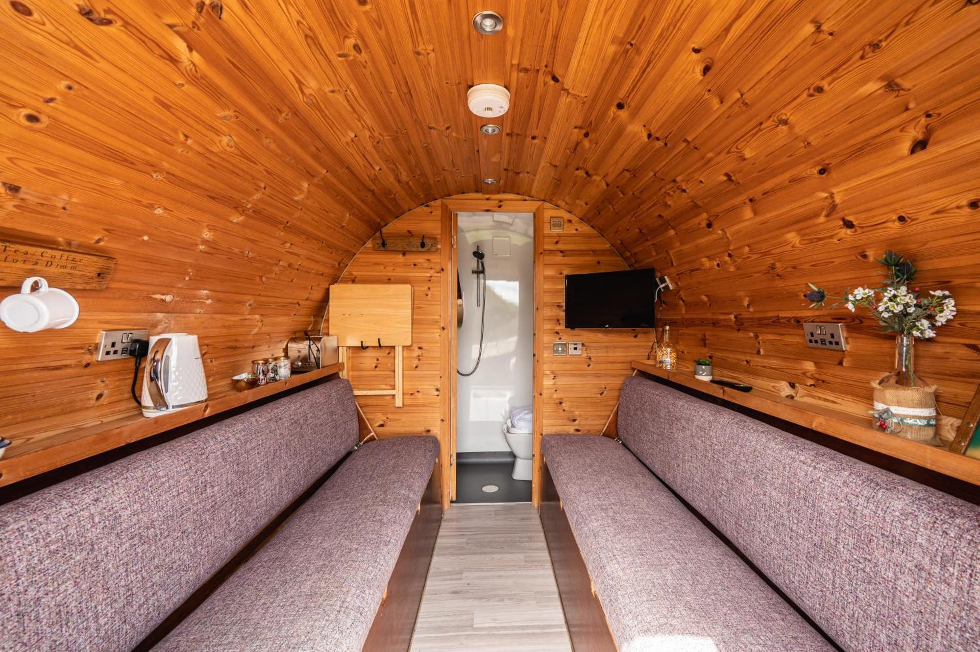 Hotel Delny Glamping And Farm Animals Invergordon Exteriér fotografie