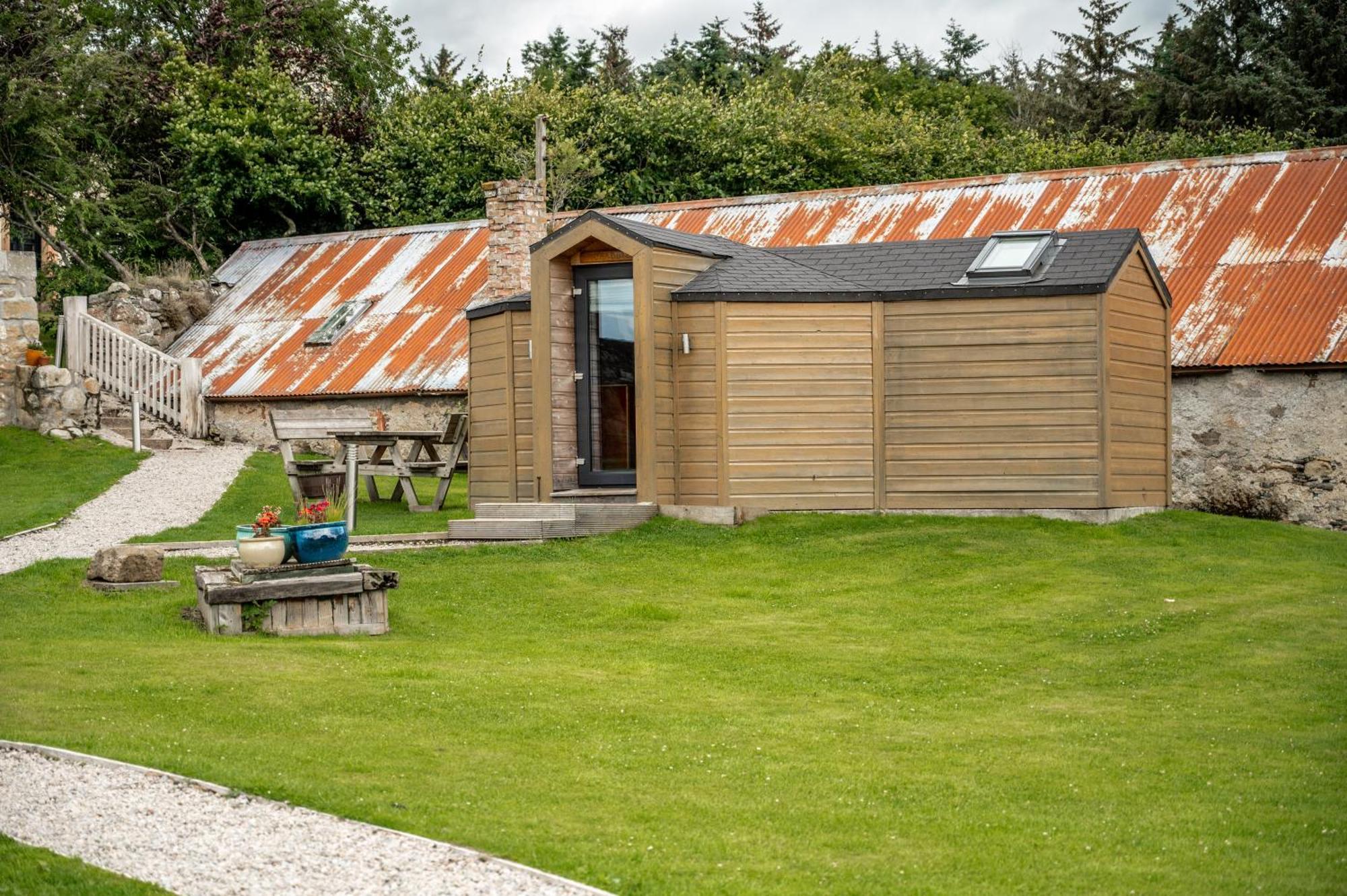 Hotel Delny Glamping And Farm Animals Invergordon Exteriér fotografie