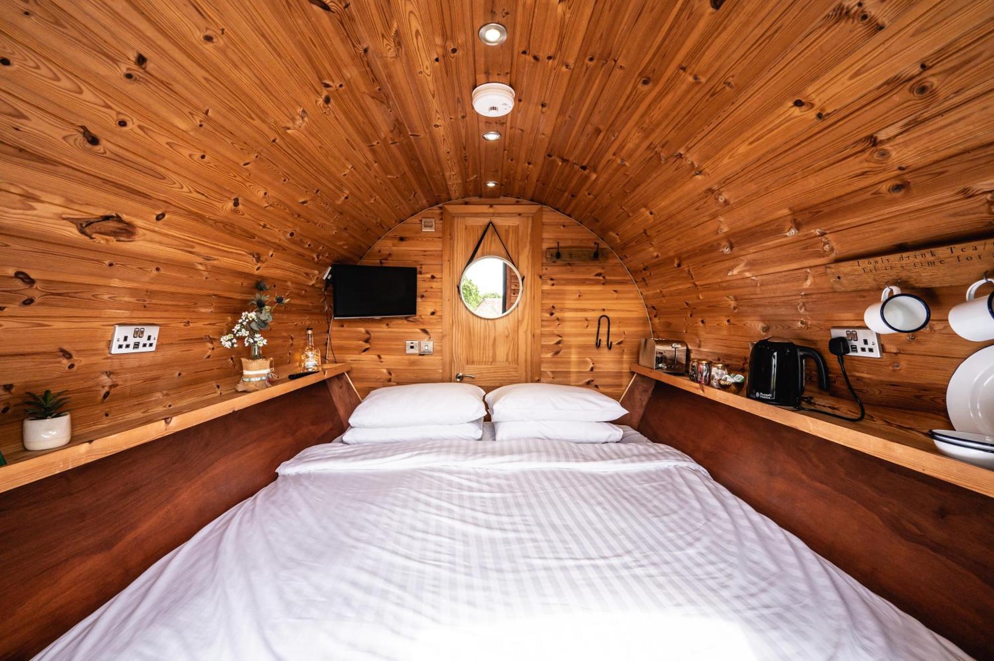 Hotel Delny Glamping And Farm Animals Invergordon Exteriér fotografie